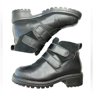 LL BEAN Winter Ankle Boots Hook Loop Straps 6.5 Black Leather Chunky Moto Hiking
